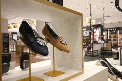 Shoe Gallery阿布扎比最大的鞋零售专卖店设计
