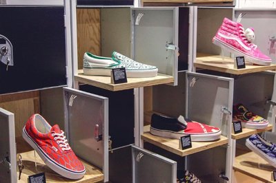 Vans 万斯滑板鞋零售店-古田路9号-品牌创意/版权保护平台
